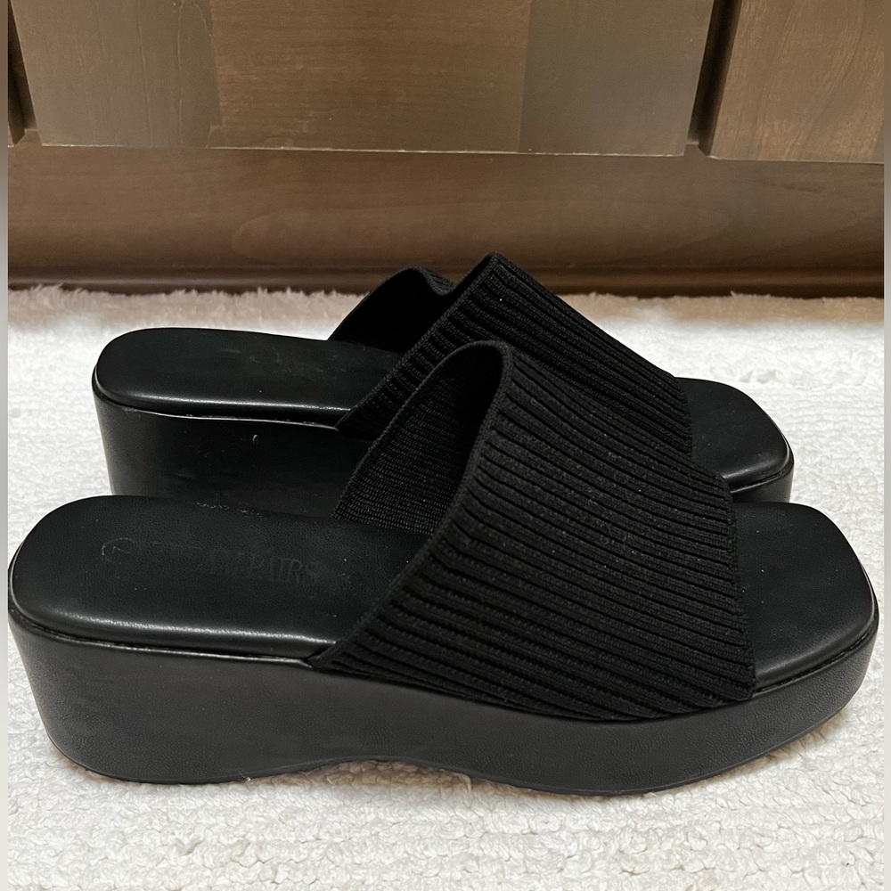 Black platform sandals